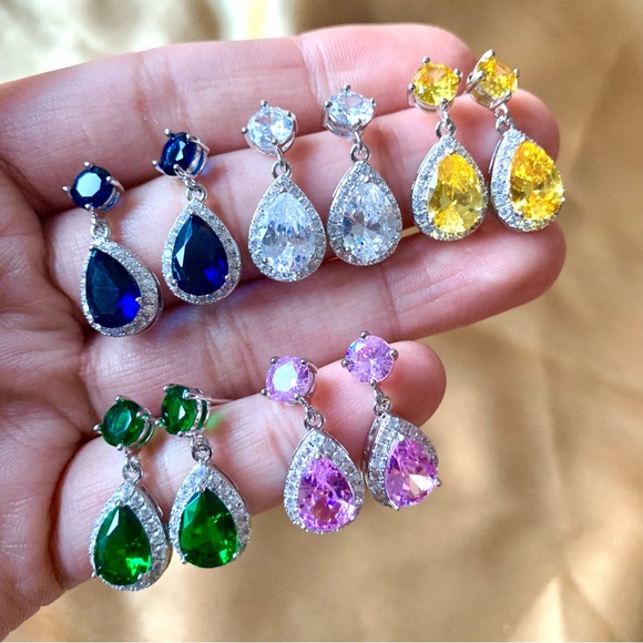 ♦️SALE♦️🌟2/$25🌟Bright Pink Crystal Zirconia Drop Earrings - Picture 11 of 12